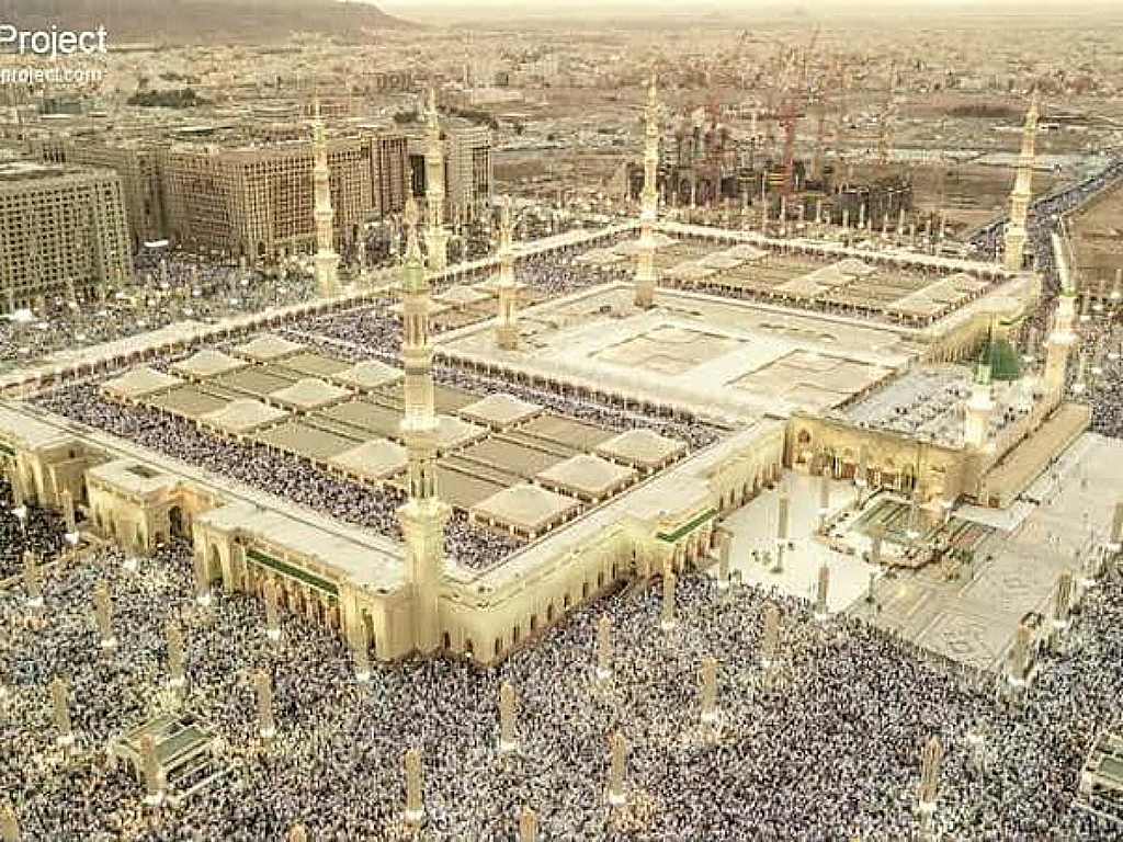 Кто построил самую большую мечеть в мире? 