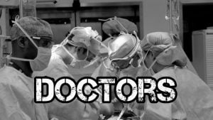 Advantages and Disadvantages of Becoming a Doctor