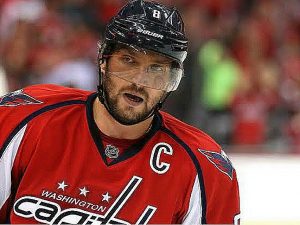 Top 10 Richest Hockey Players