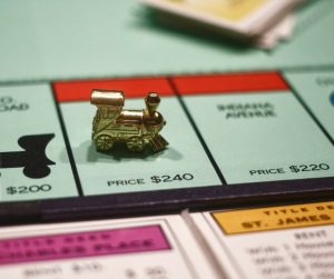 What is Monopolistic Competition: Pros and Cons