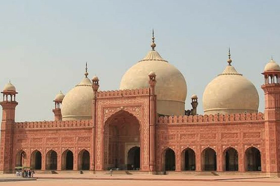 biggest mosques in the world