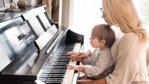 How to play keyboard for Beginners
