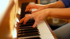 Learning how to play the piano_ The basics in 13 steps