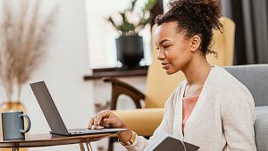 What are the advantages and disadvantages of office work_